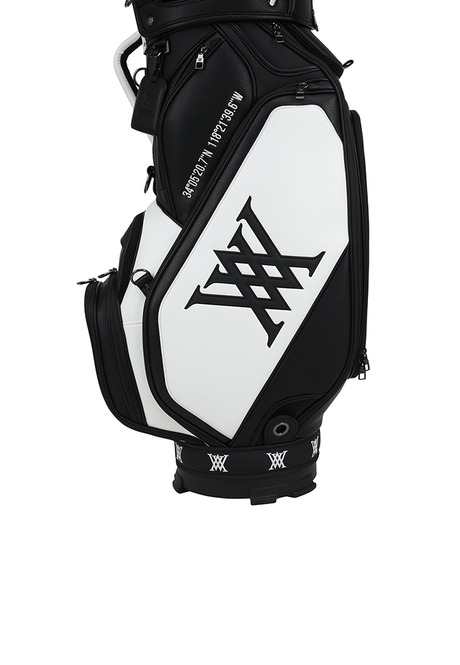 9.5 Unisex Tour Bag - Black