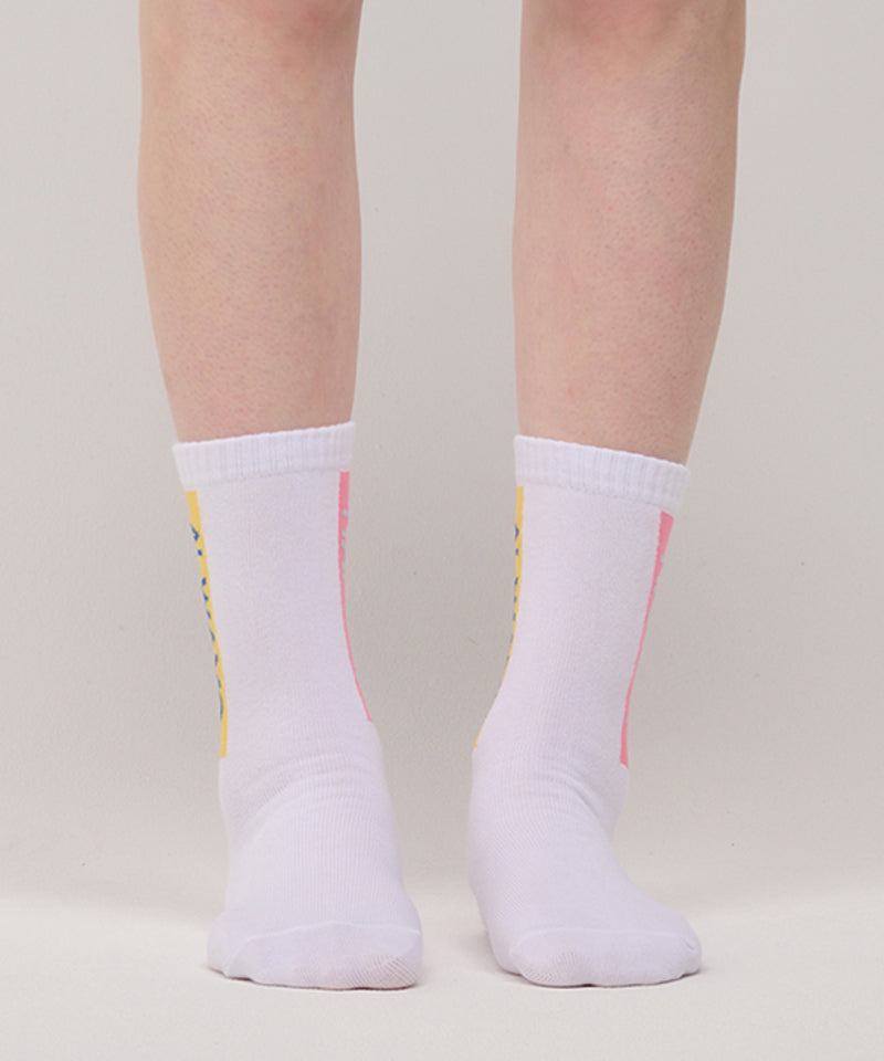 MACKY Golf: Always Happy Socks - White