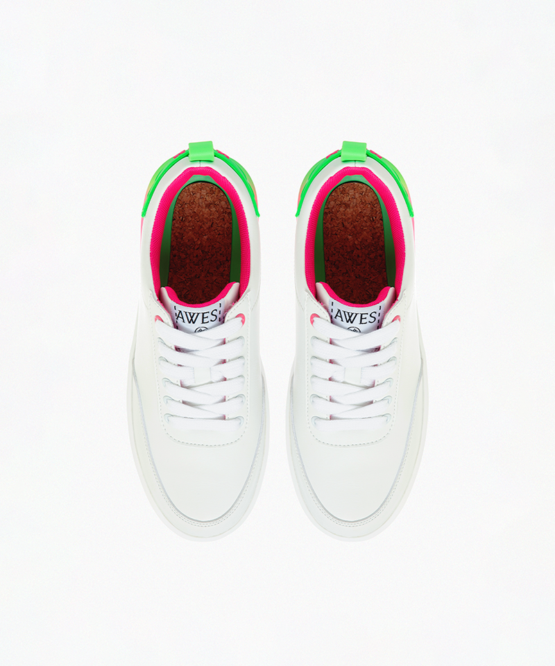 AVVES Women's Wrenny - White