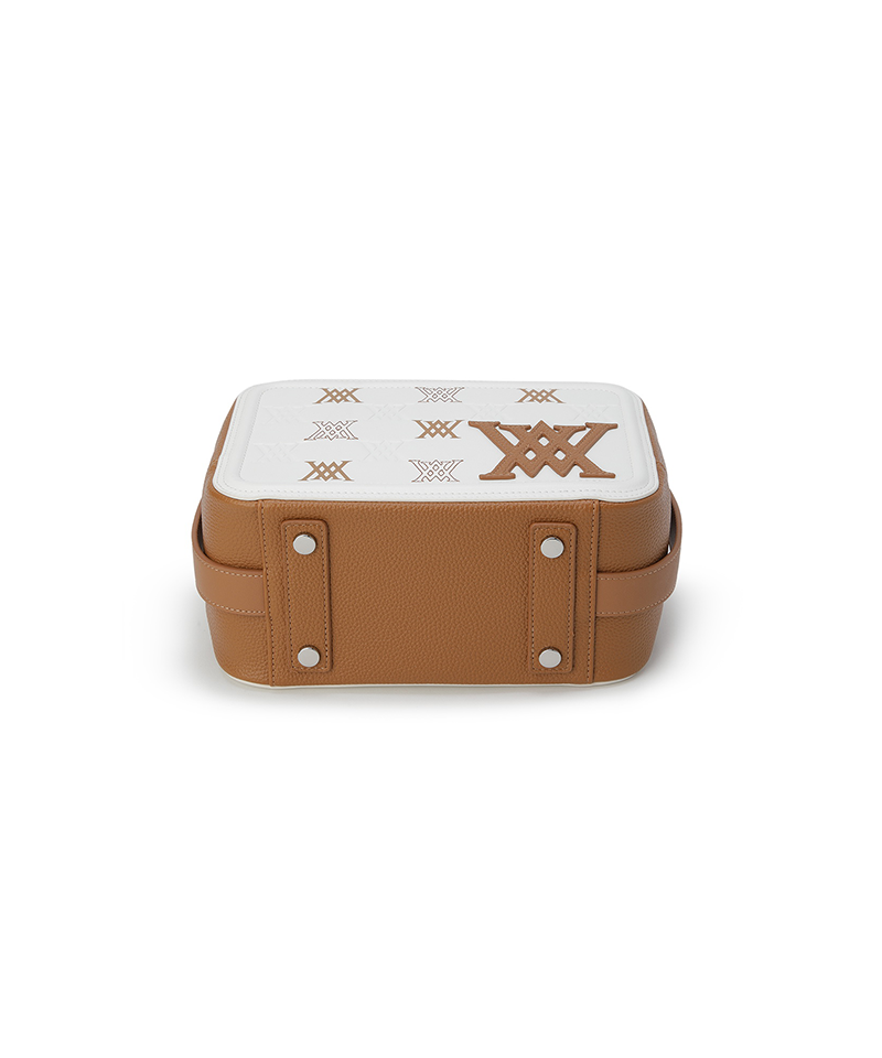 Uni Logo Stitch Square Pouch - Ivory