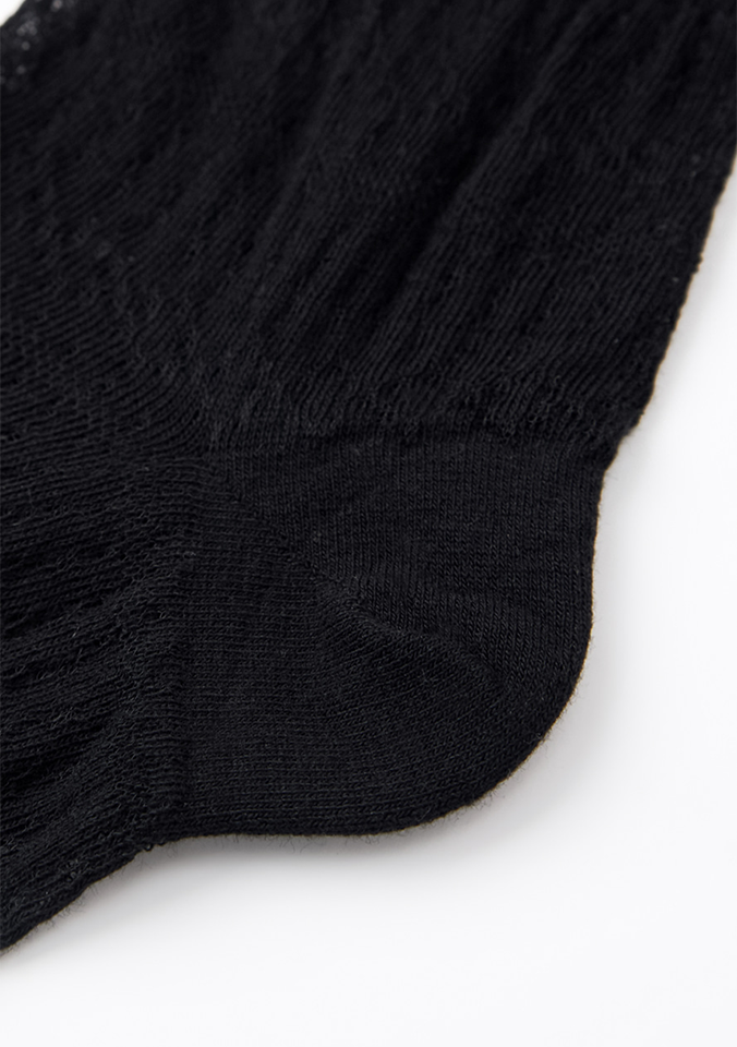 UTAA Women's Punching Pattern Loose Socks - Black