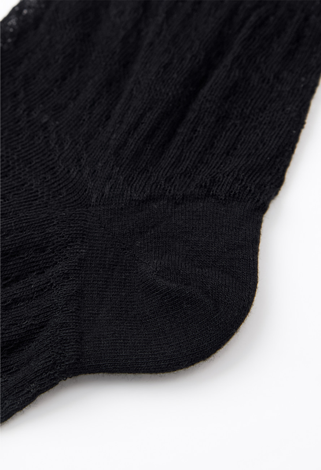 UTAA Women's Punching Pattern Loose Socks - Black