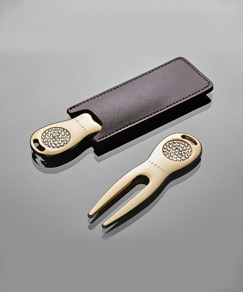 Curved Divot Repair Tool And Leather Case