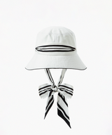 AVVES 2-Way Slik Lace Bucket - White