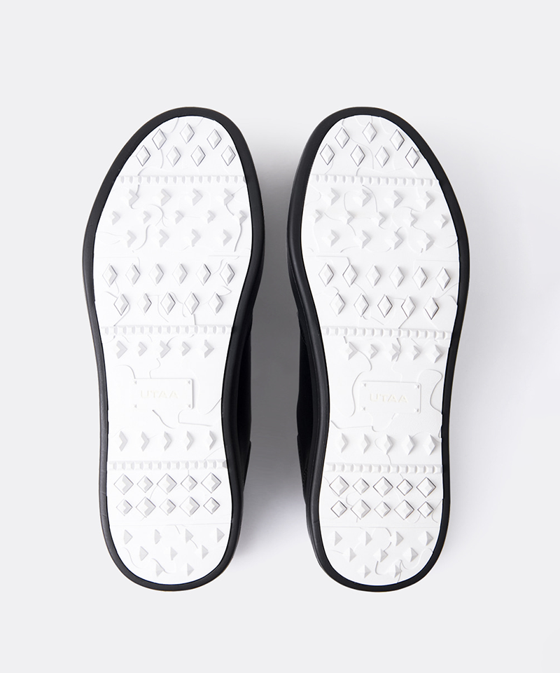 UTAA Women's Gilt Bold Logo Platform Sneakers - Black