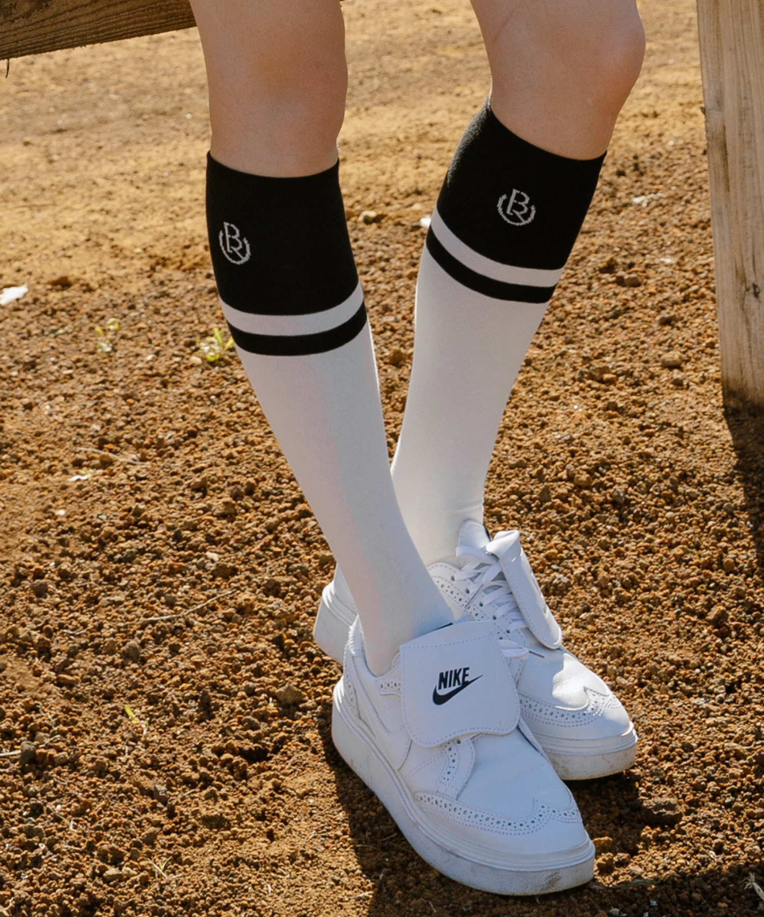 OBER Golf Color Block Knee Socks Black
